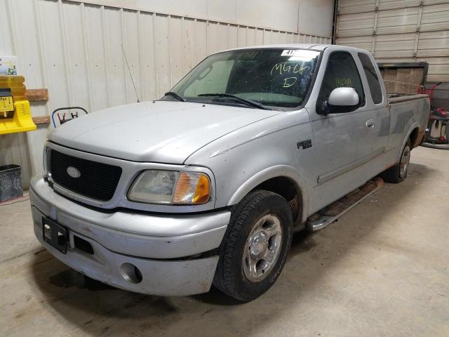 Photo 2 from auction – 2003 FORD F150 with VIN 2FTRX17223CA88434