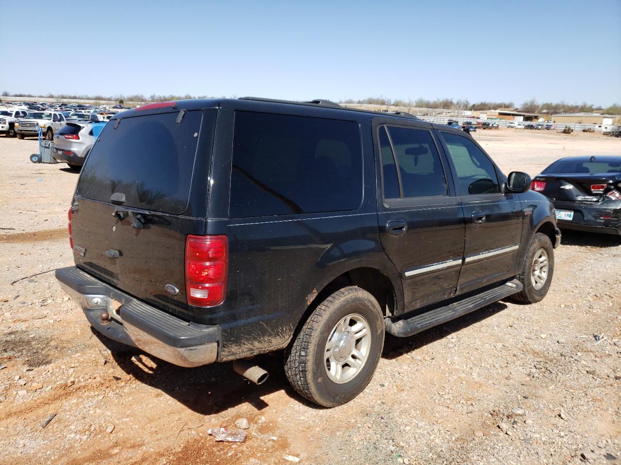 Photo 4 from auction – 2001 FORD EXPEDITION with VIN 1FMRU15W21LB08386