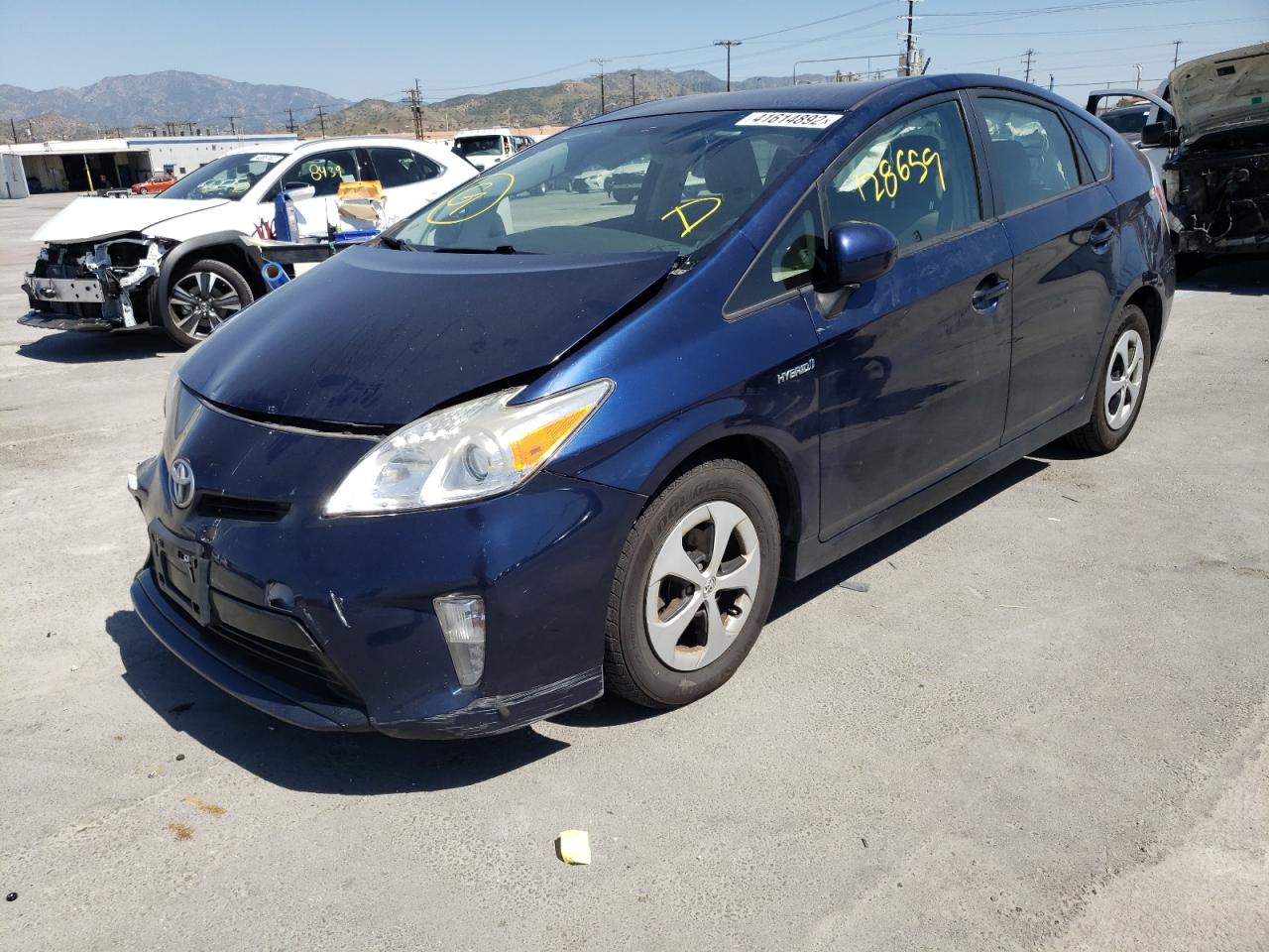 Photo 2 from auction – 2014 TOYOTA PRIUS with VIN JTDKN3DU2E1815889