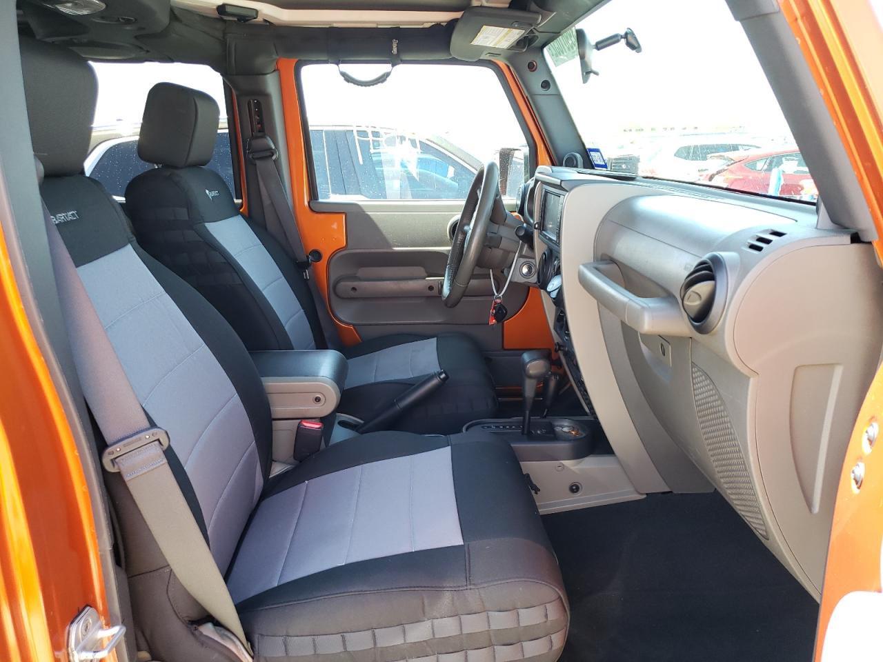 Photo 5 from auction – 2010 JEEP WRANGLER U with VIN 1J4BA6H18AL196995