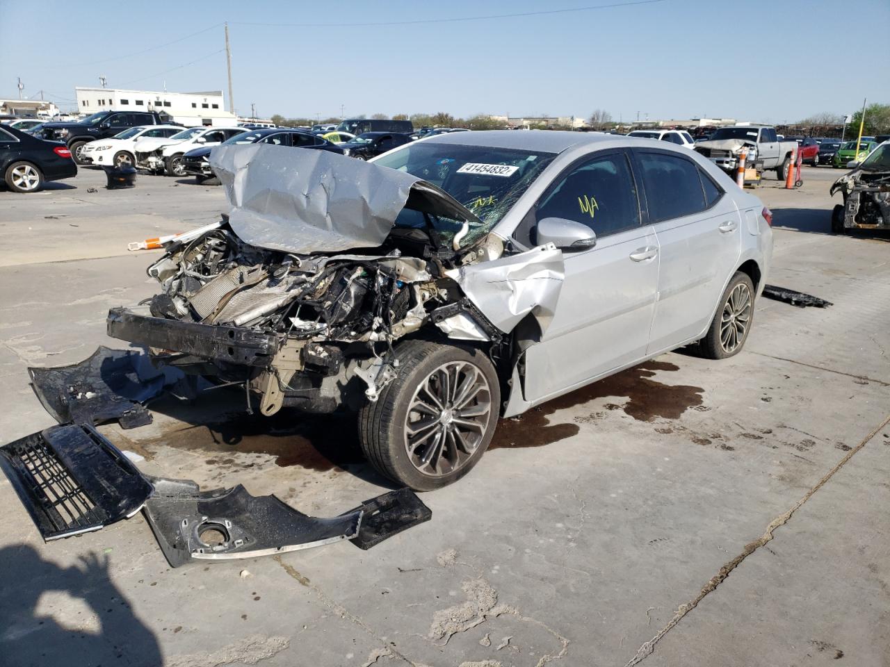 Photo 2 from auction – 2016 TOYOTA COROLLA L with VIN 5YFBURHE1GP391337
