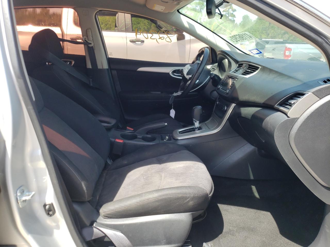 Photo 5 from auction – 2015 NISSAN SENTRA S with VIN 3N1AB7AP4FL684181