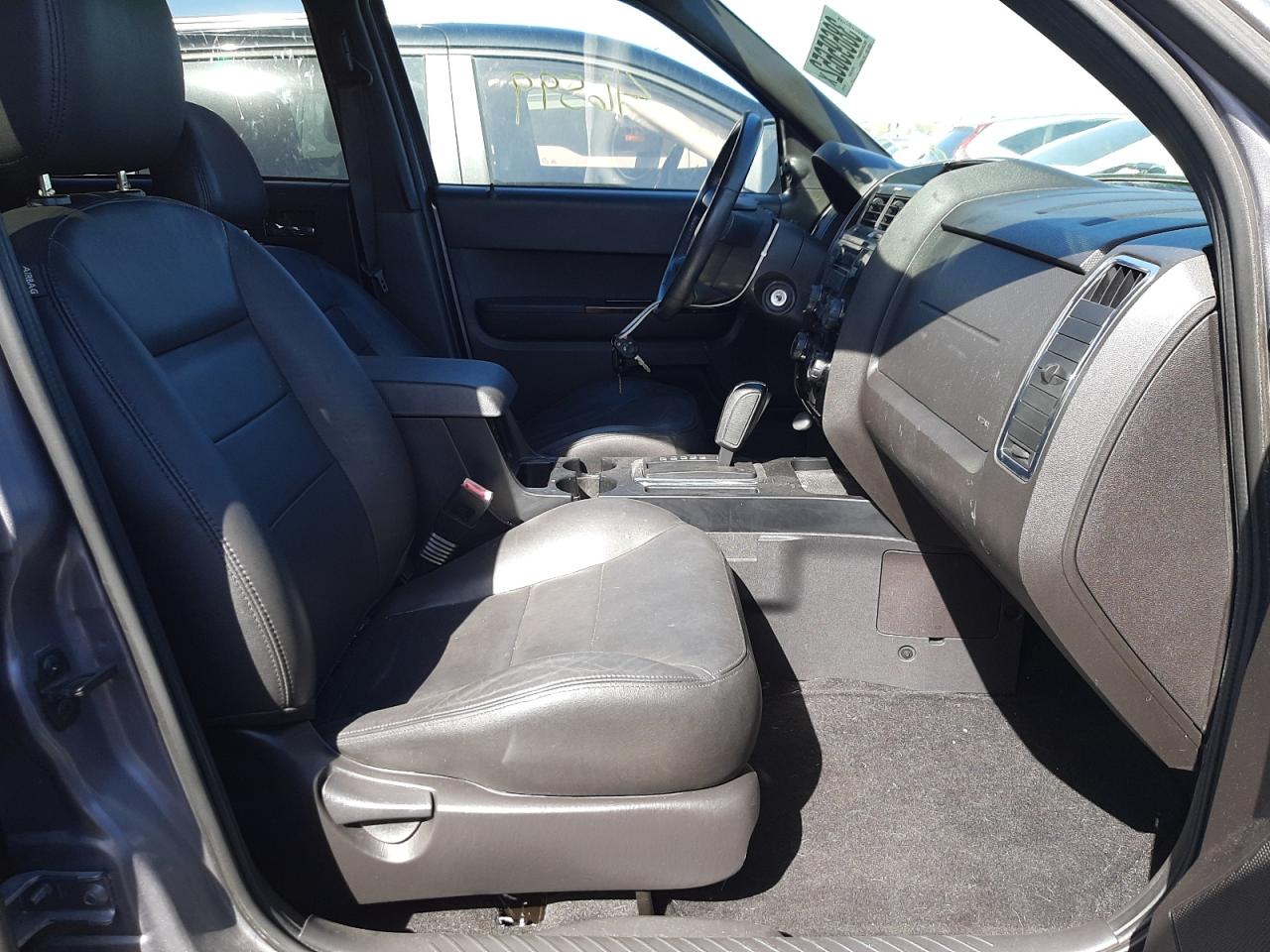 Photo 5 from auction – 2008 FORD ESCAPE LIM with VIN 1FMCU04168KA77259