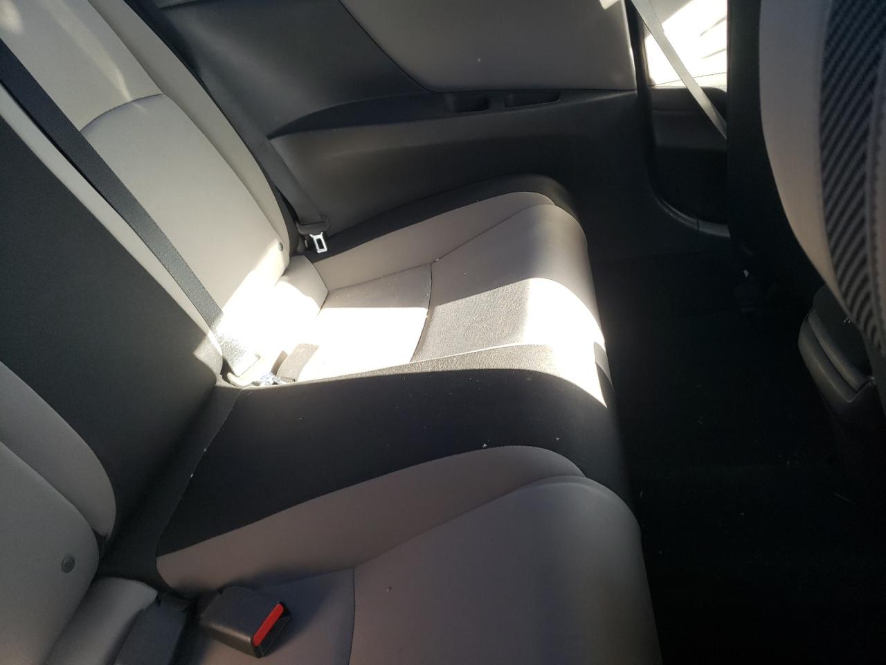Photo 6 from auction – 2016 HONDA CIVIC LX with VIN 2HGFC4B59GH305327
