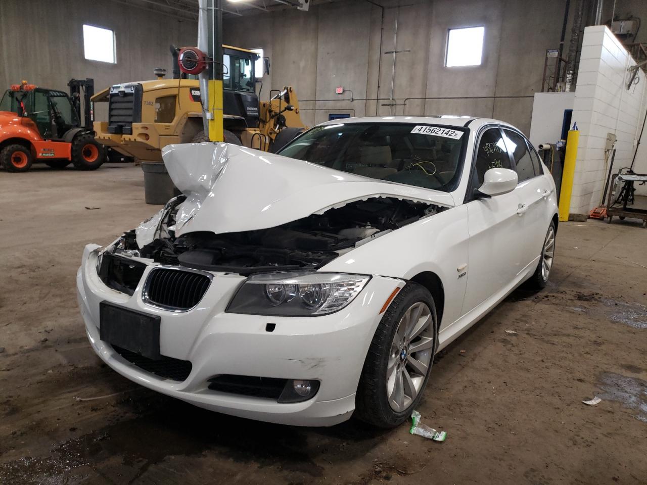 Photo 2 from auction – 2011 BMW 328 XI with VIN WBAPK7C53BF087754