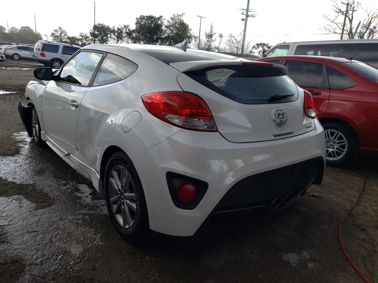 Photo 3 from auction – 2016 HYUNDAI VELOSTER with VIN KMHTC6AE9GU297219