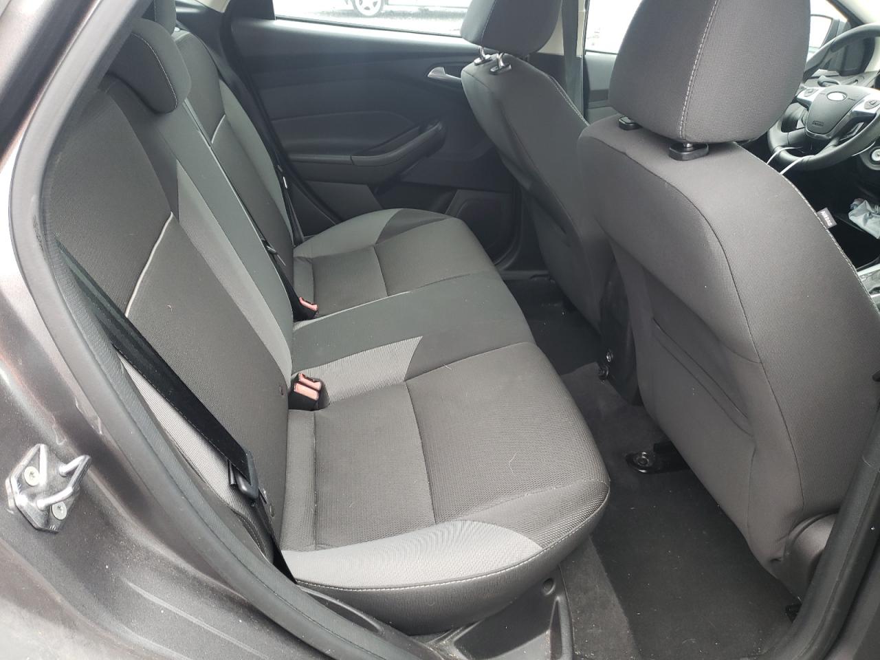 Photo 6 from auction – 2013 FORD FOCUS SE with VIN 1FADP3K20DL135809