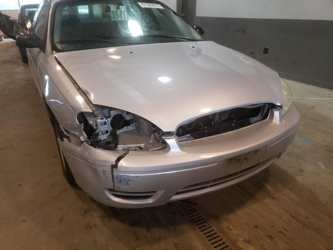 Photo 9 from auction – 2007 FORD TAURUS SE with VIN 1FAFP53U87A151552