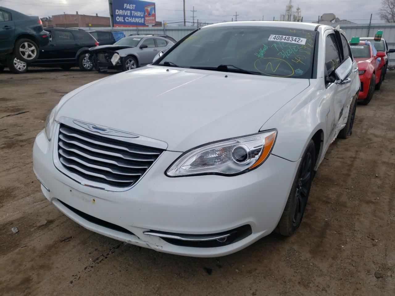 Photo 2 from auction – 2014 CHRYSLER 200 LIMITE with VIN 1C3CCBCG1EN197994