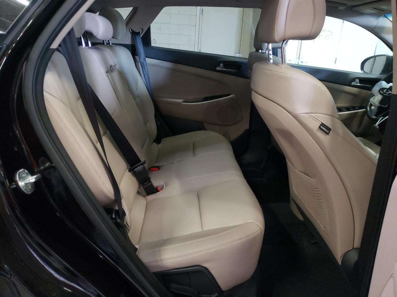 Photo 6 from auction – 2016 HYUNDAI TUCSON LIM with VIN KM8J3CA23GU206134