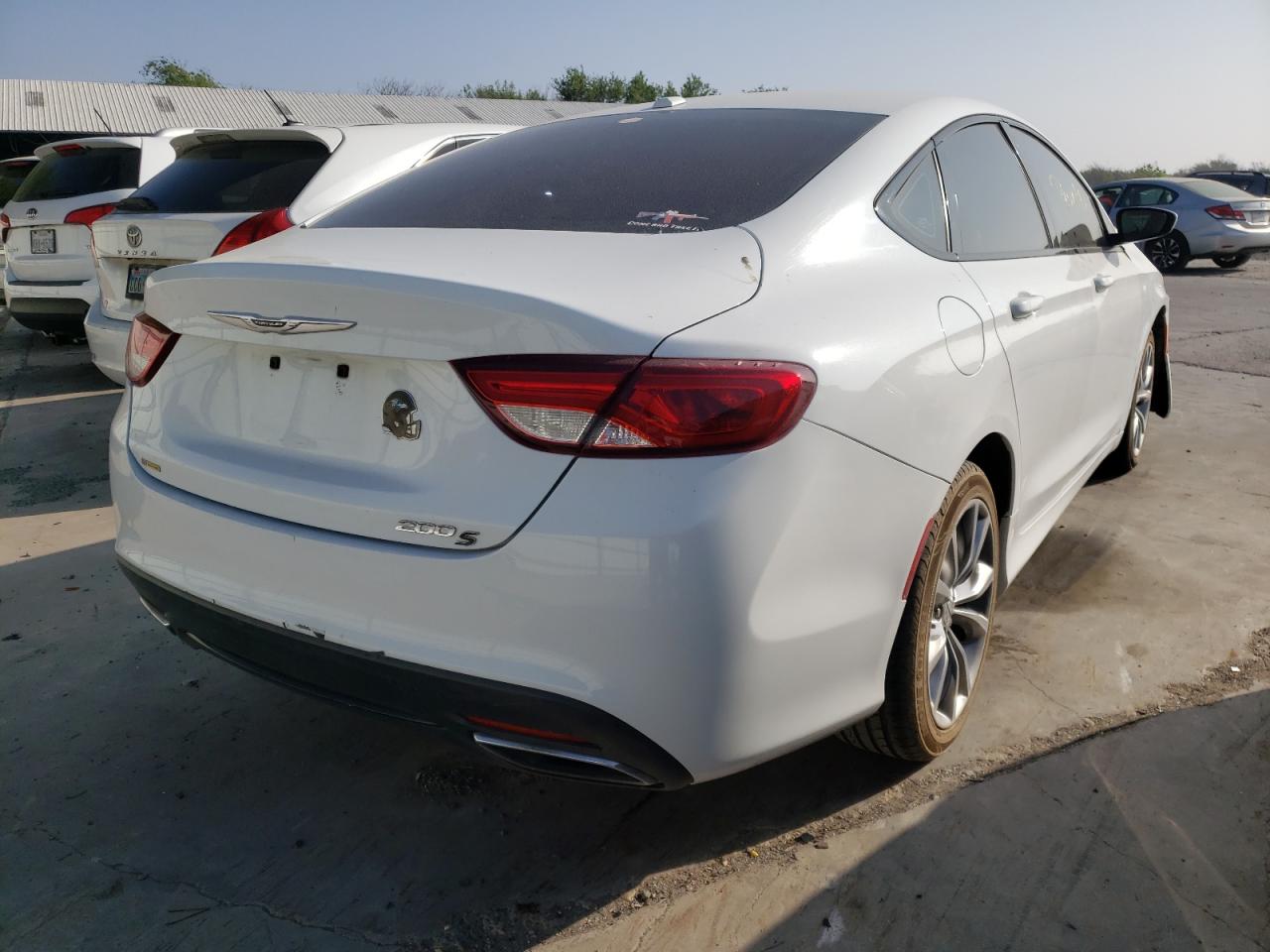 Photo 4 from auction – 2015 CHRYSLER 200 S with VIN 1C3CCCBB7FN587463