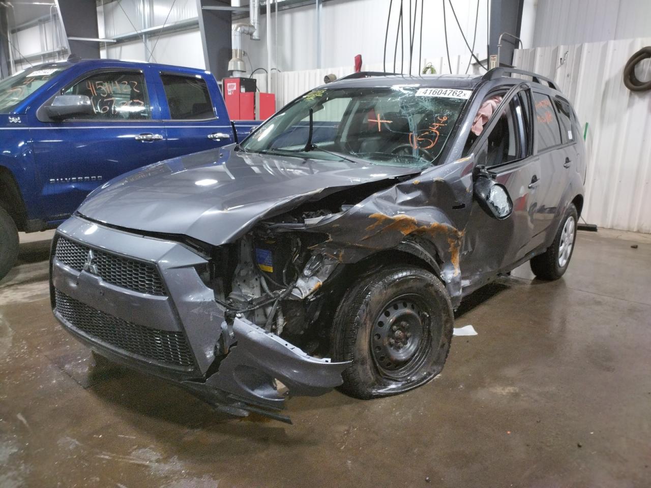 Photo 2 from auction – 2012 MITSUBISHI OUTLANDER with VIN JA4AS2AWXCU007168