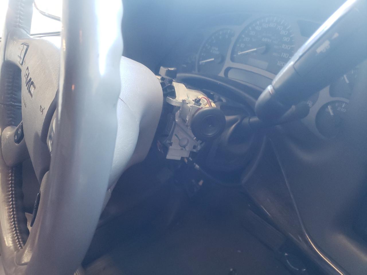 Photo 9 from auction – 2004 GMC SIERRA K15 with VIN 2GTFK69U641301542