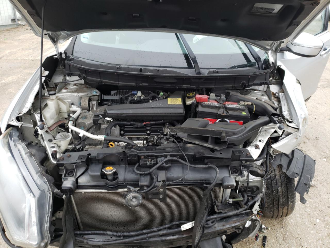 Photo 7 from auction – 2015 NISSAN ROGUE S with VIN KNMAT2MV5FP571741