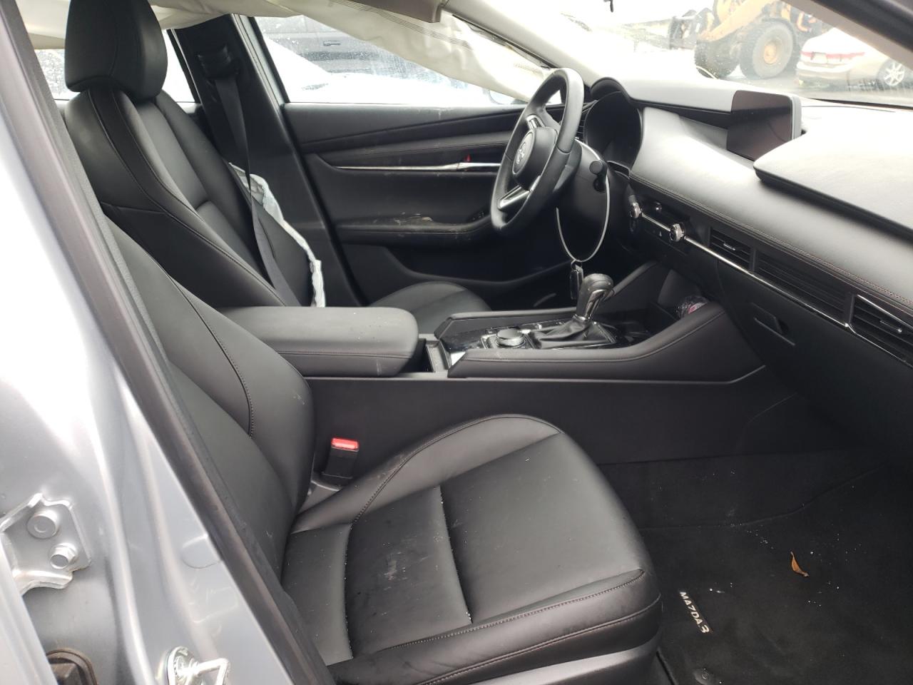 Photo 5 from auction – 2019 MAZDA 3 SELECT with VIN JM1BPBAM8K1131496