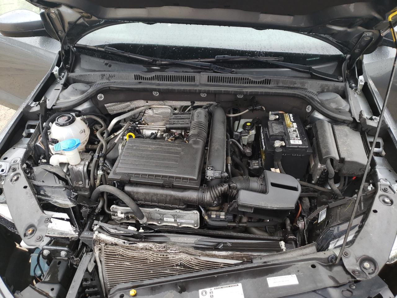 Photo 7 from auction – 2018 VOLKSWAGEN JETTA S with VIN 3VW2B7AJ5JM219468