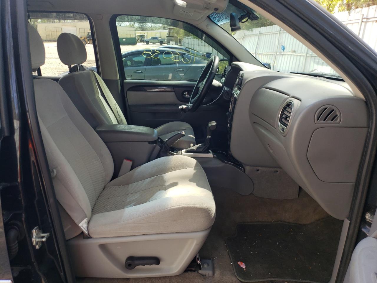 Photo 5 from auction – 2008 GMC ENVOY with VIN 1GKDS13S782133096
