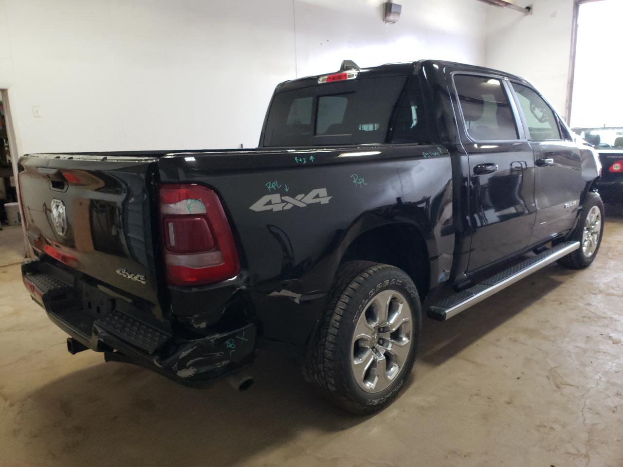 Photo 4 from auction – 2019 RAM 1500 BIG H with VIN 1C6RRFFG6KN790616