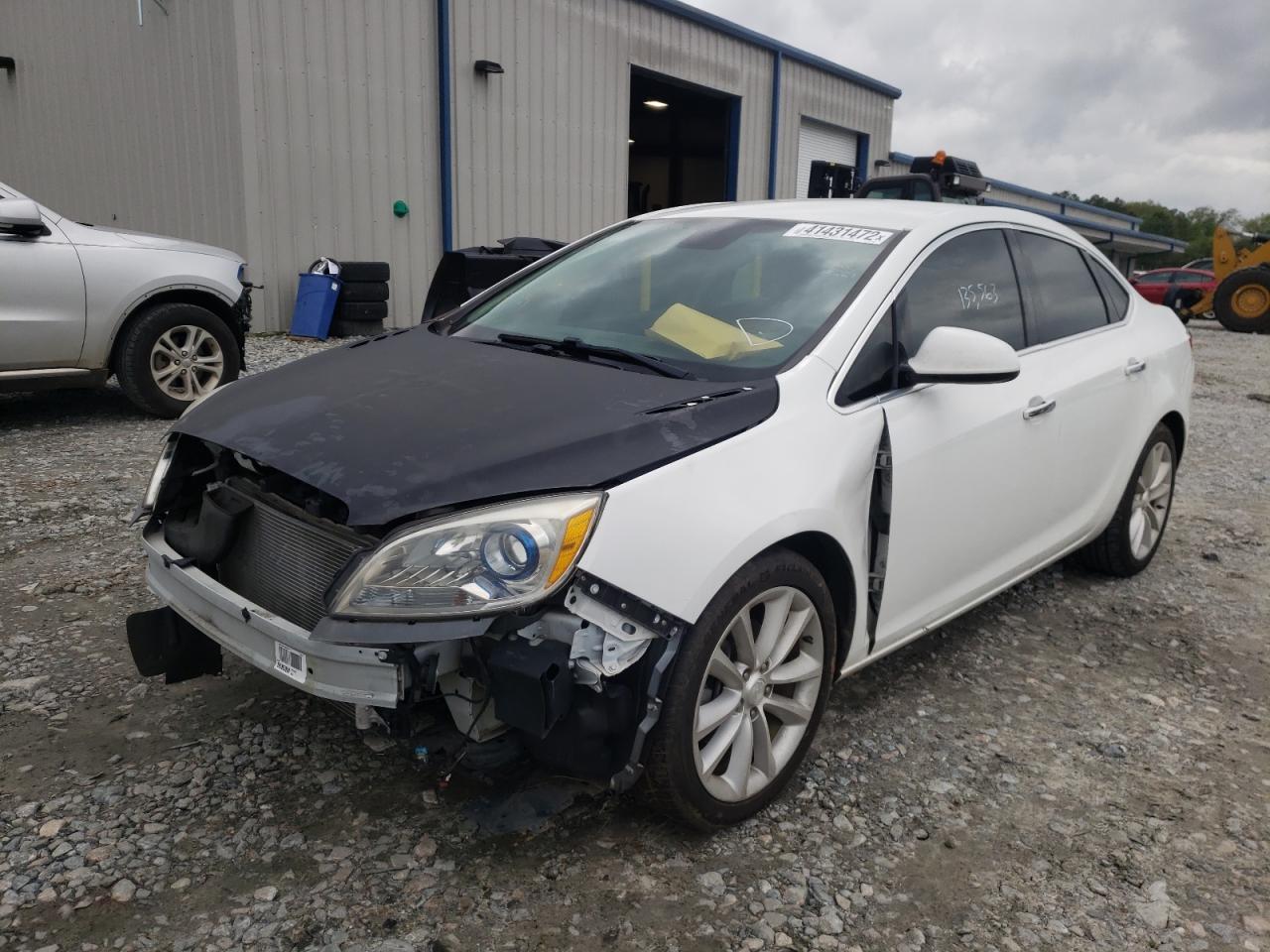 Photo 2 from auction – 2017 BUICK VERANO with VIN 1G4PS5SK6H4112130