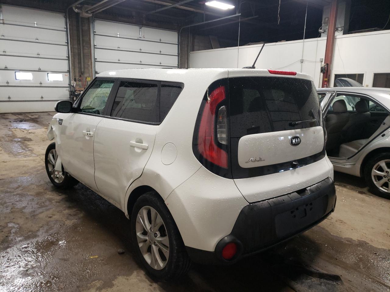 Photo 3 from auction – 2015 KIA SOUL + with VIN KNDJP3A50F7132980