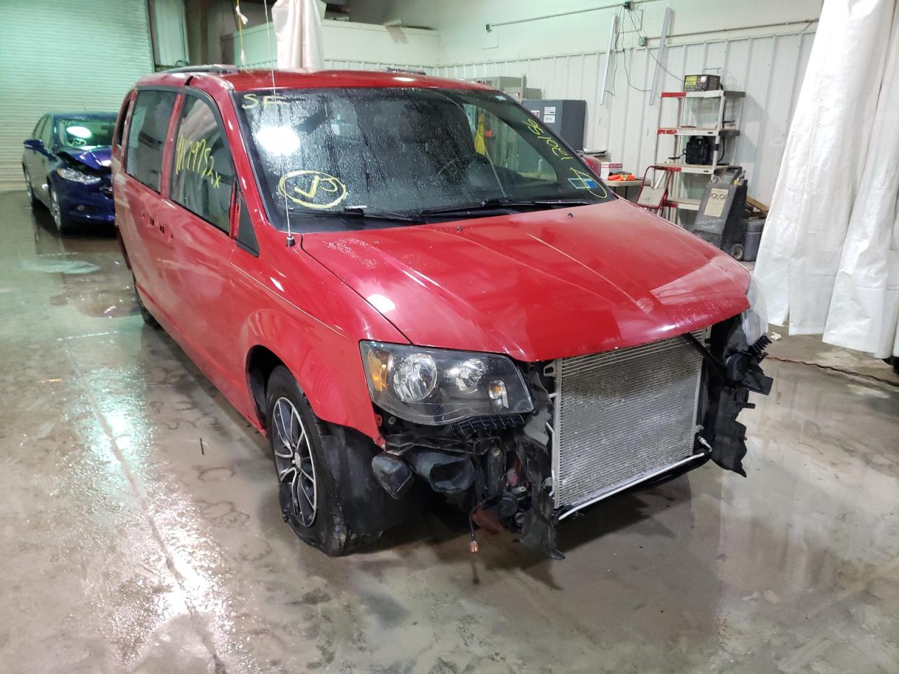 DODGE GRAND CARA 2016 with VIN 2C4RDGEG6GR234914 - Photo from auction
