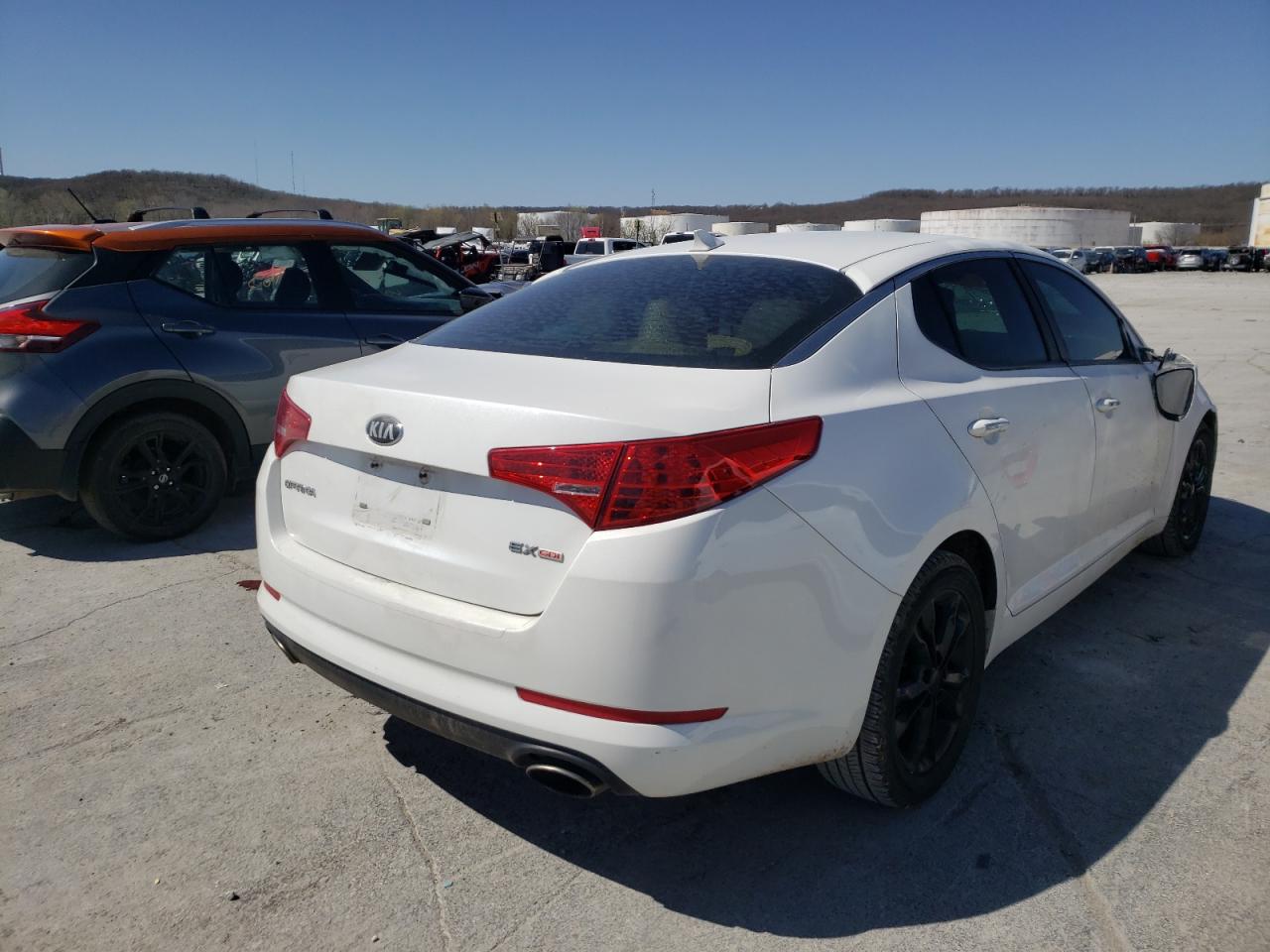 Photo 4 from auction – 2013 KIA OPTIMA EX with VIN 5XXGN4A71DG250077