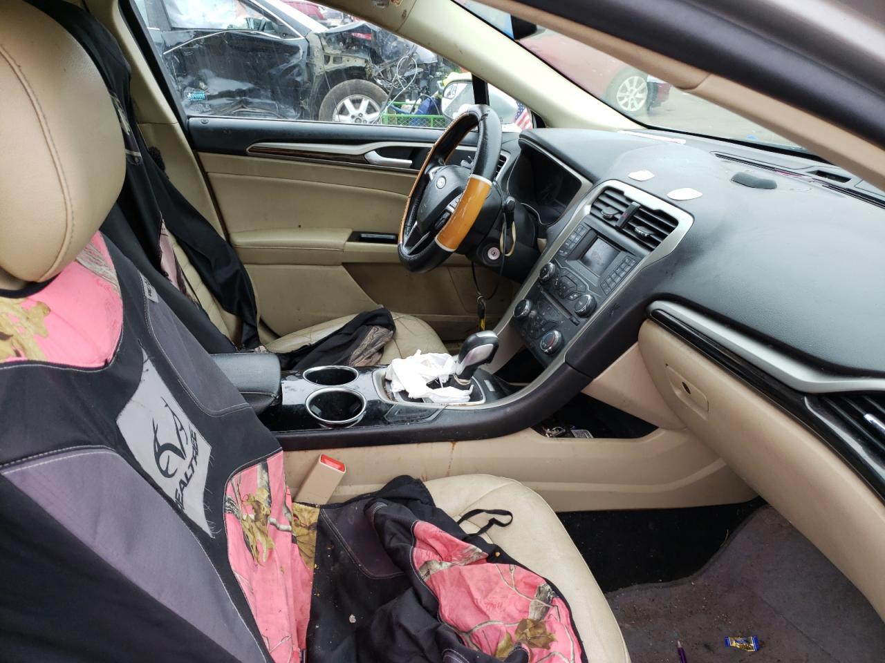 Photo 5 from auction – 2013 FORD FUSION SE with VIN 3FA6P0HR5DR222294
