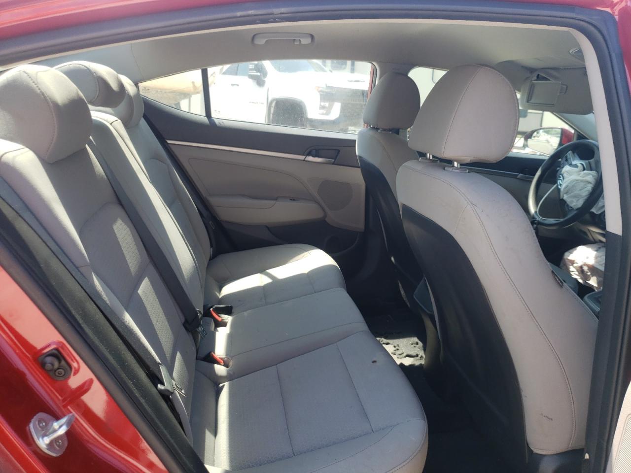 Photo 6 from auction – 2017 HYUNDAI ELANTRA SE with VIN 5NPD74LF2HH143891