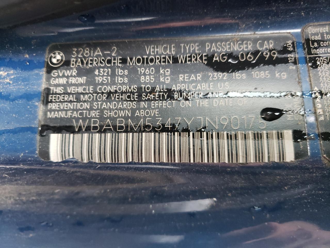 Photo 10 from auction – 2000 BMW 328 CI with VIN WBABM5347YJN90175