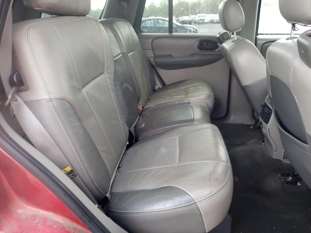 Photo 6 from auction – 2004 CHEVROLET TRAILBLAZE with VIN 1GNDT13S442125676