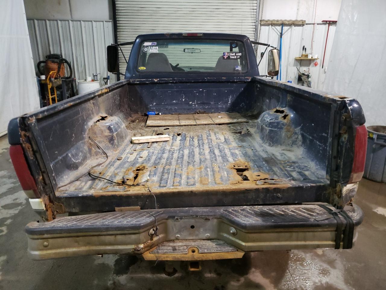 Photo 6 from auction – 1996 FORD F250 with VIN 2FTHF26F8TCA46875