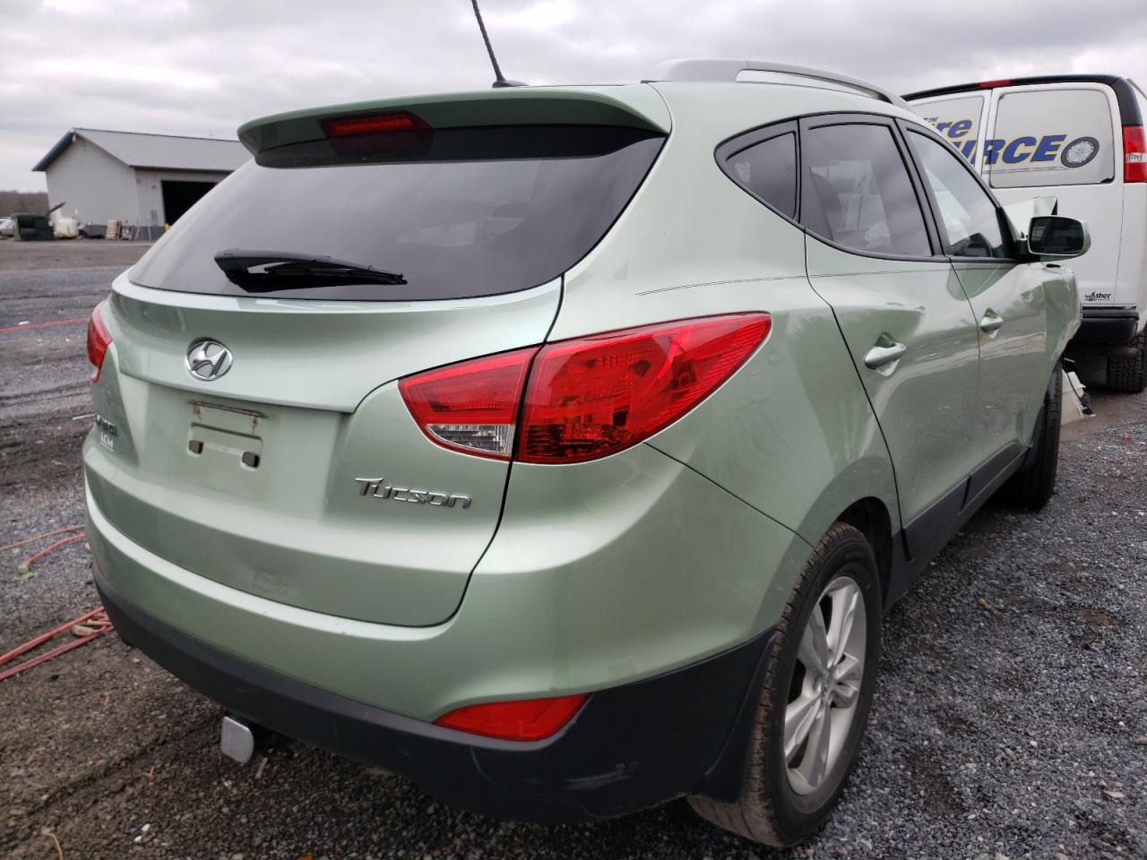Photo 4 from auction – 2011 HYUNDAI TUCSON GLS with VIN KM8JU3AC5BU176116