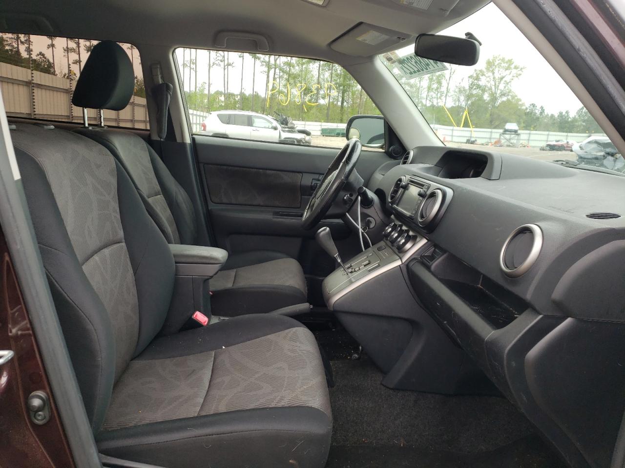 Photo 5 from auction – 2015 TOYOTA SCION XB with VIN JTLZE4FE3FJ078198