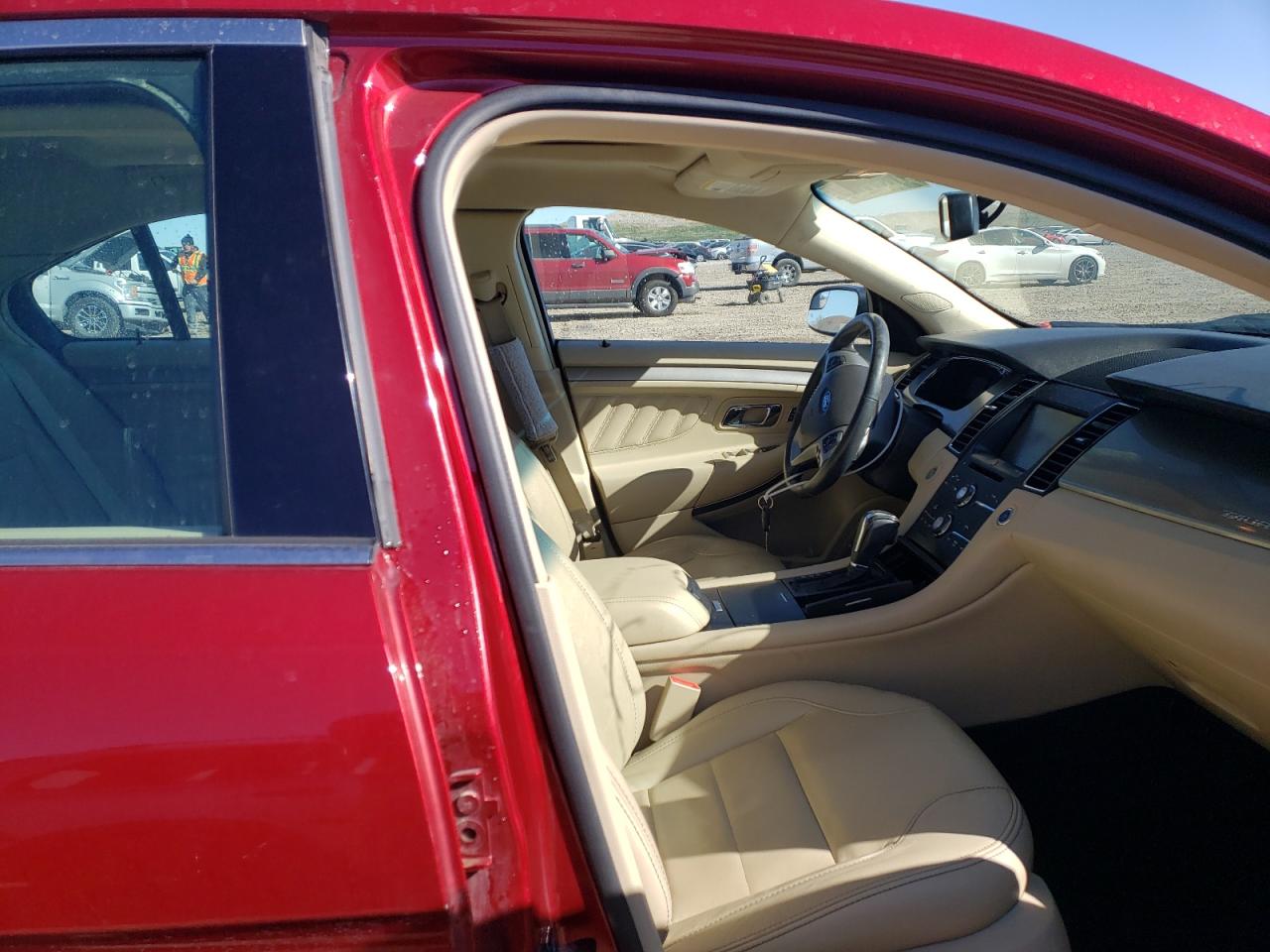 Photo 5 from auction – 2013 FORD TAURUS SEL with VIN 1FAHP2E87DG131759