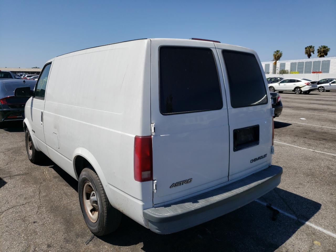 Photo 3 from auction – 2001 CHEVROLET ASTRO with VIN 1GCDM19W81B112991