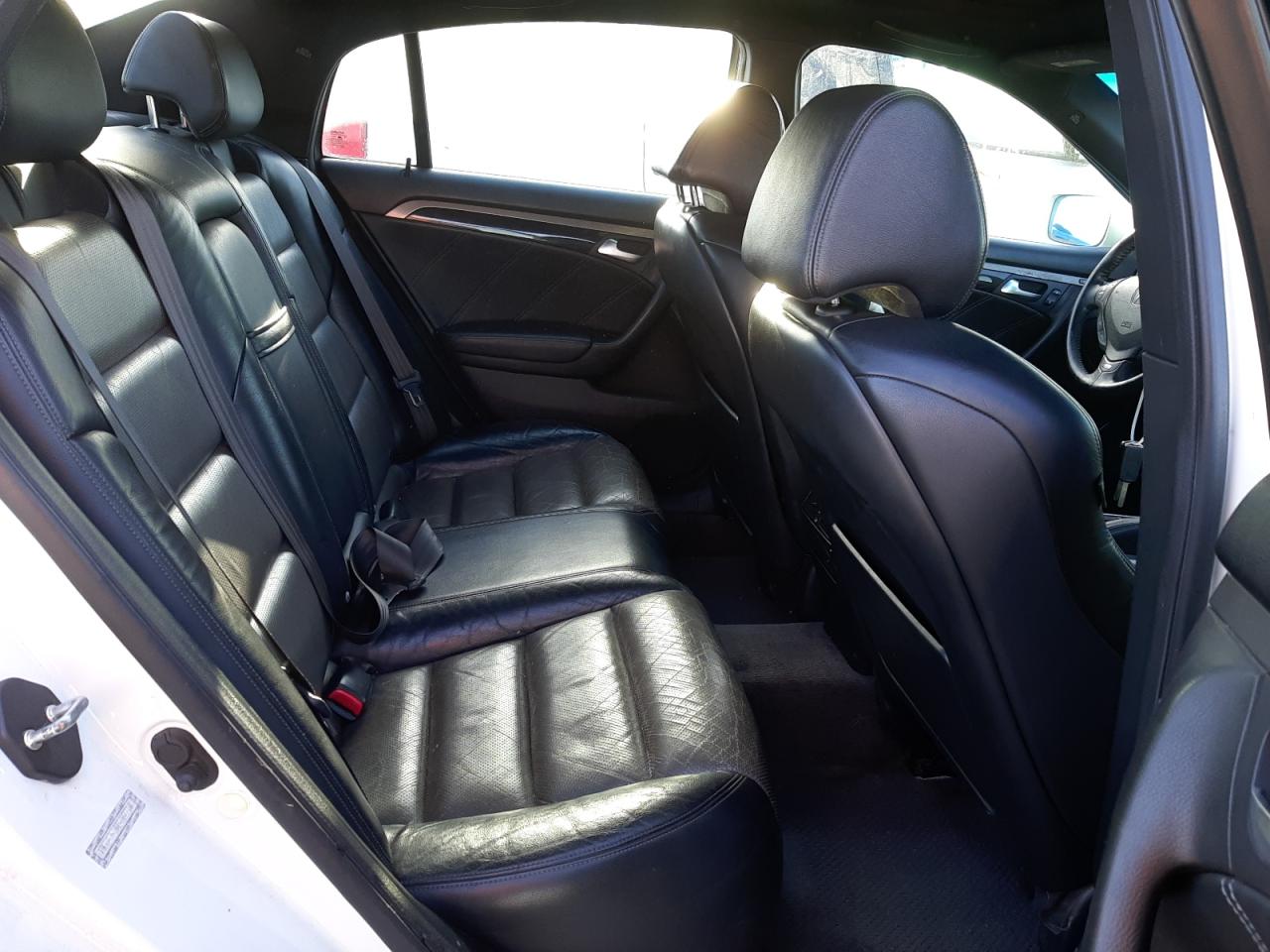 Photo 6 from auction – 2007 ACURA TL TYPE S with VIN 19UUA76597A007710