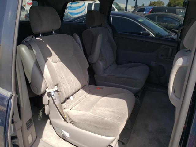 Photo 6 from auction – 2004 TOYOTA SIENNA CE with VIN 5TDZA23C04S042905