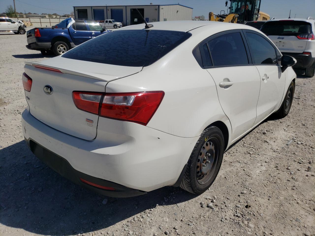 صورة رقم 4 من المزاد - 2015 KIA RIO LX مع VIN KNADM4A31F6497262