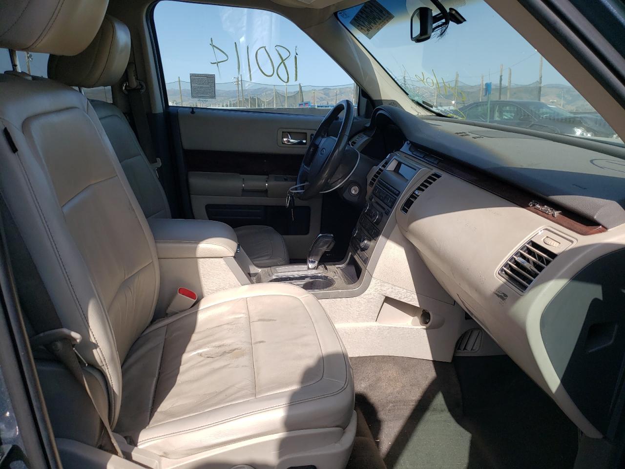 Photo 5 from auction – 2010 FORD FLEX SEL with VIN 2FMHK6CC3ABA81898