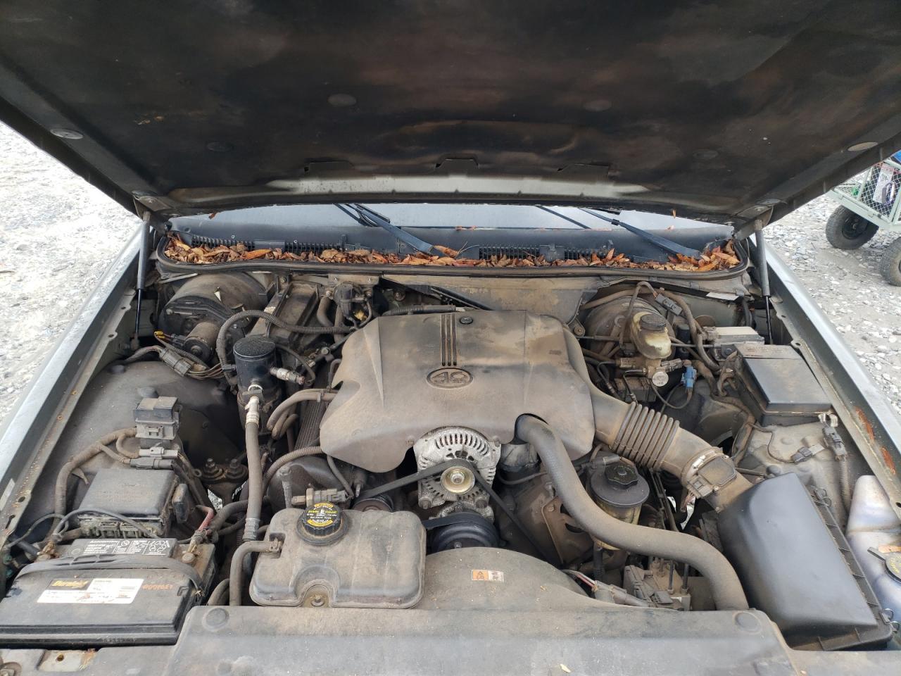 Photo 7 from auction – 2000 FORD CROWN VICT with VIN 2FAFP74W8YX207963