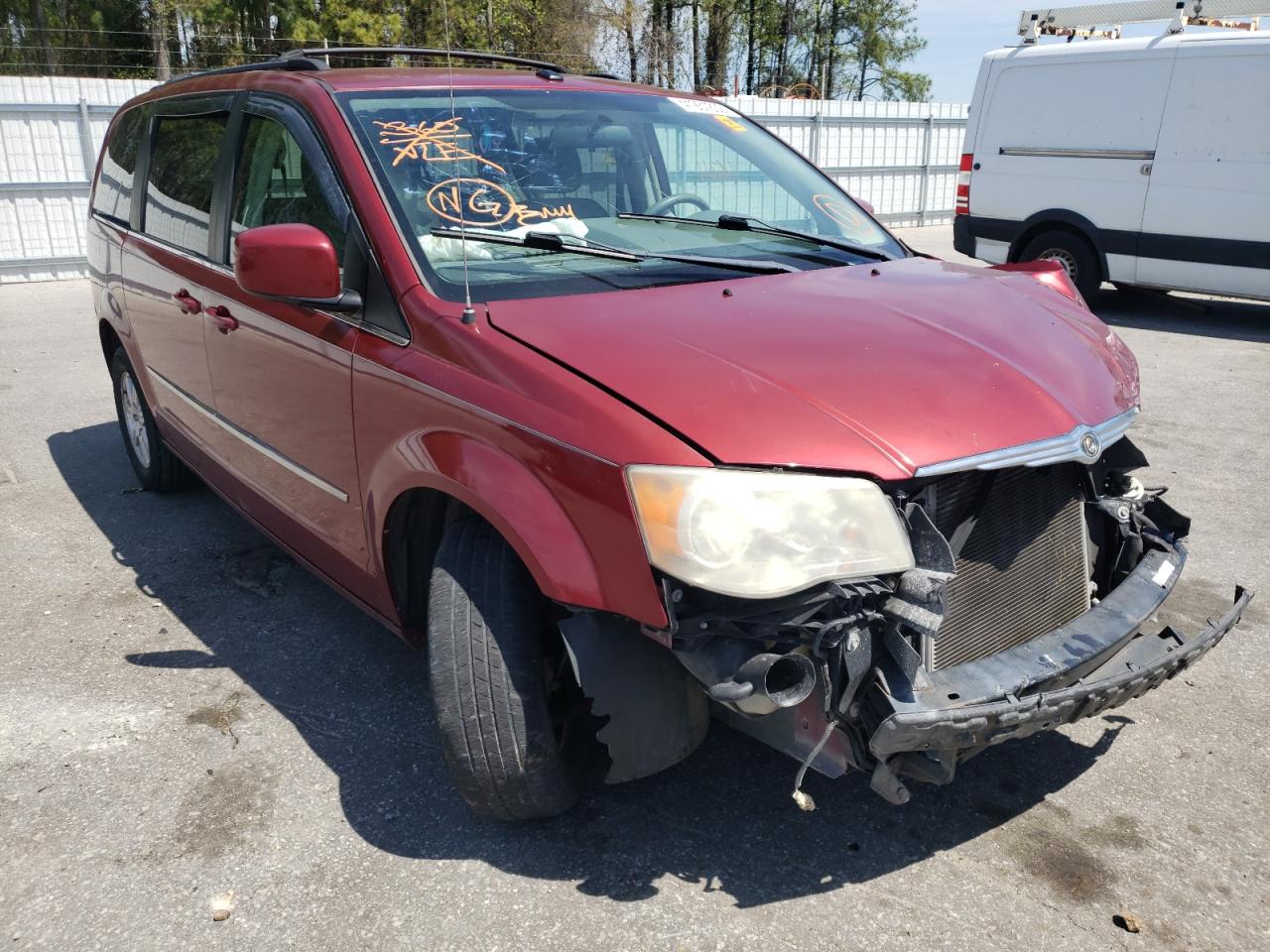 CHRYSLER TOWN & COU 2010 with VIN 2A4RR5D12AR392655 - Photo from auction