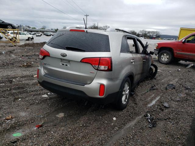 Photo 4 from auction – 2014 KIA SORENTO LX with VIN 5XYKT4A60EG467334