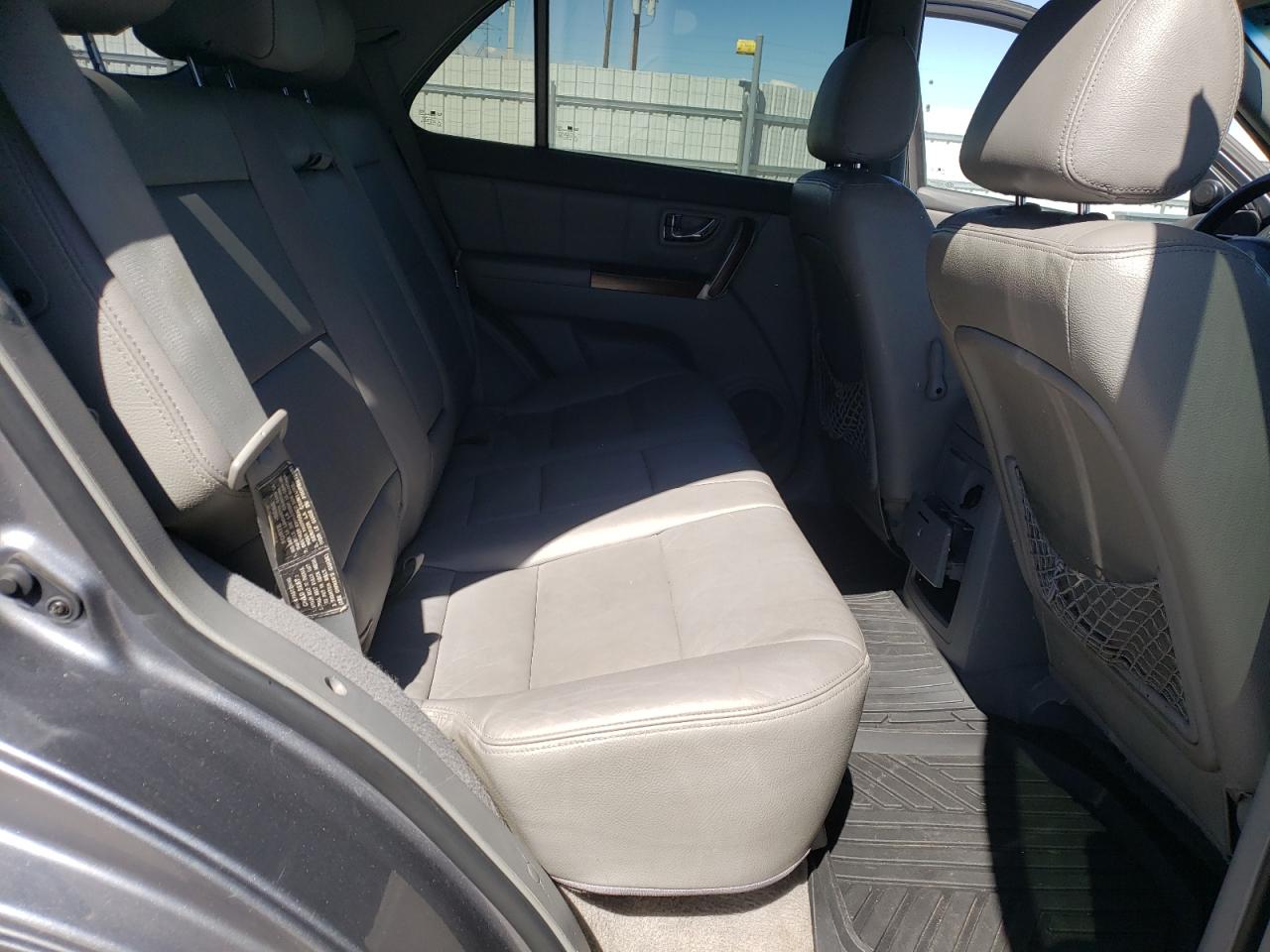 Photo 6 from auction – 2006 KIA SORENTO EX with VIN KNDJC733865637174