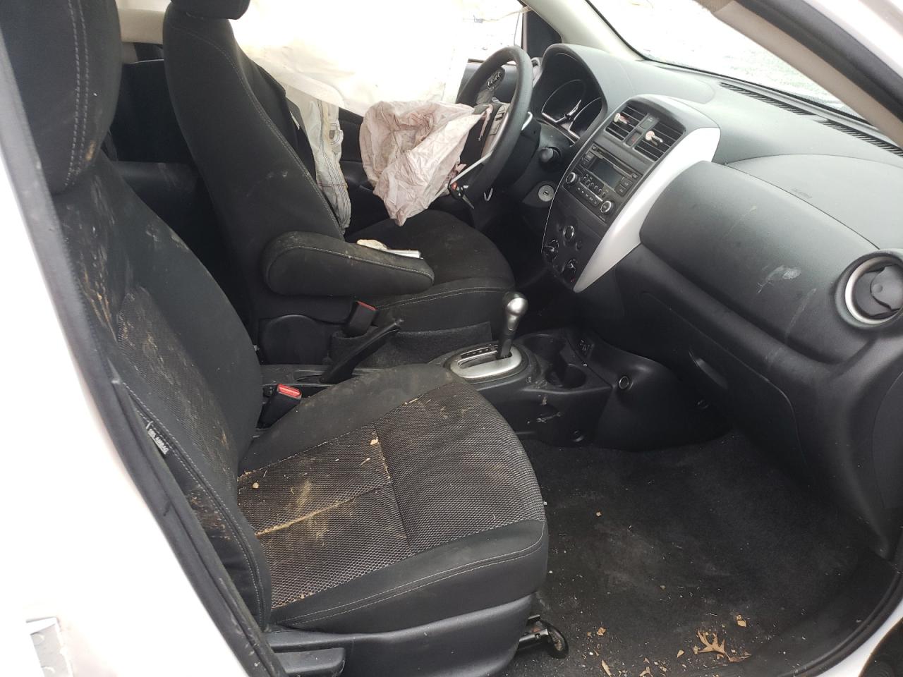 Photo 5 from auction – 2018 NISSAN VERSA S with VIN 3N1CN7AP6JL800697