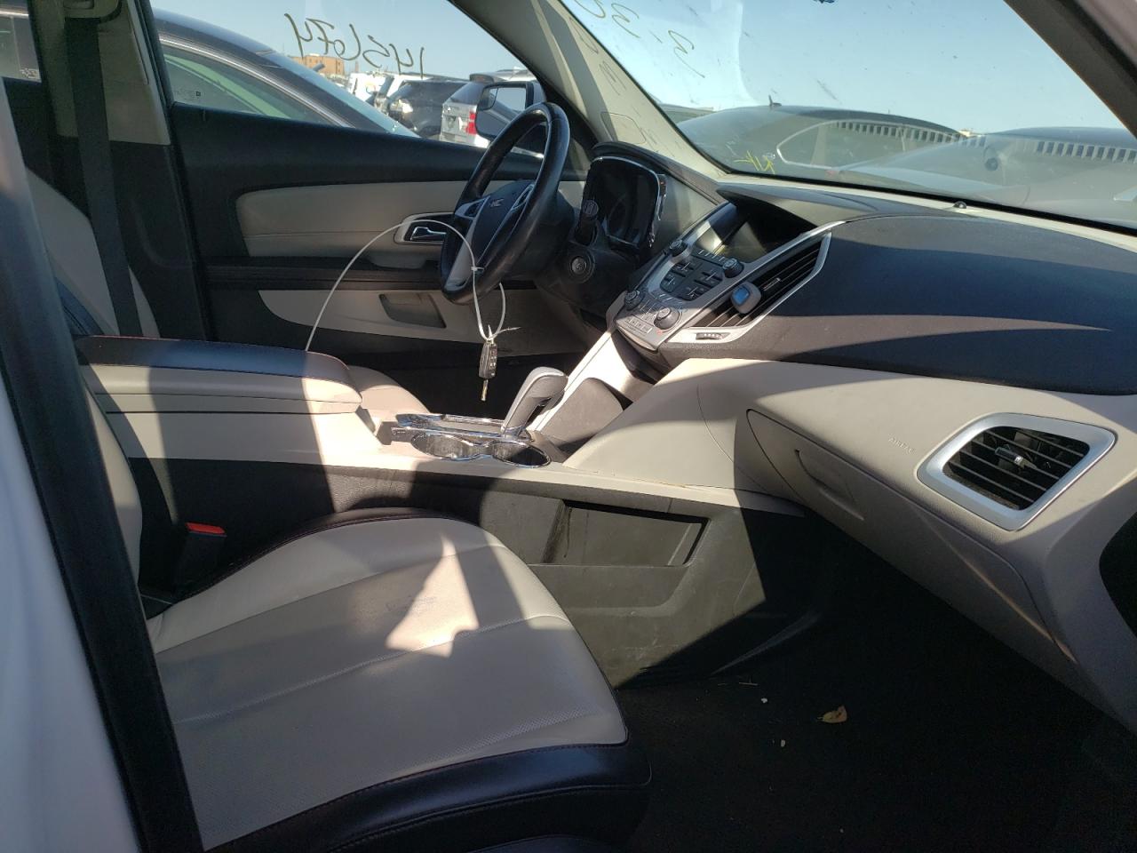 Foto 5 de la subasta – 2012 GMC TERRAIN SL con VIN 2GKFLUE55C6175597