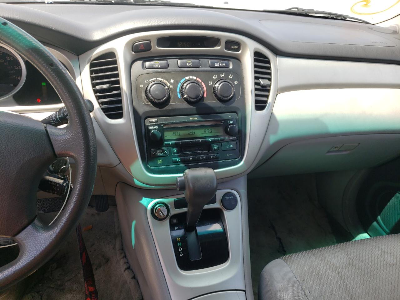 Photo 9 from auction – 2006 TOYOTA HIGHLANDER with VIN JTEDW21A660008885