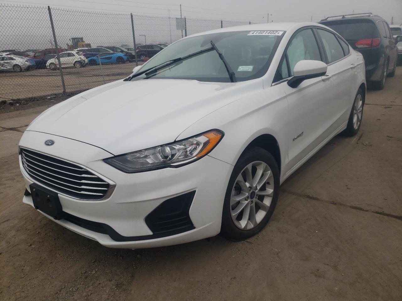Photo 2 from auction – 2019 FORD FUSION SE with VIN 3FA6P0LU2KR241362