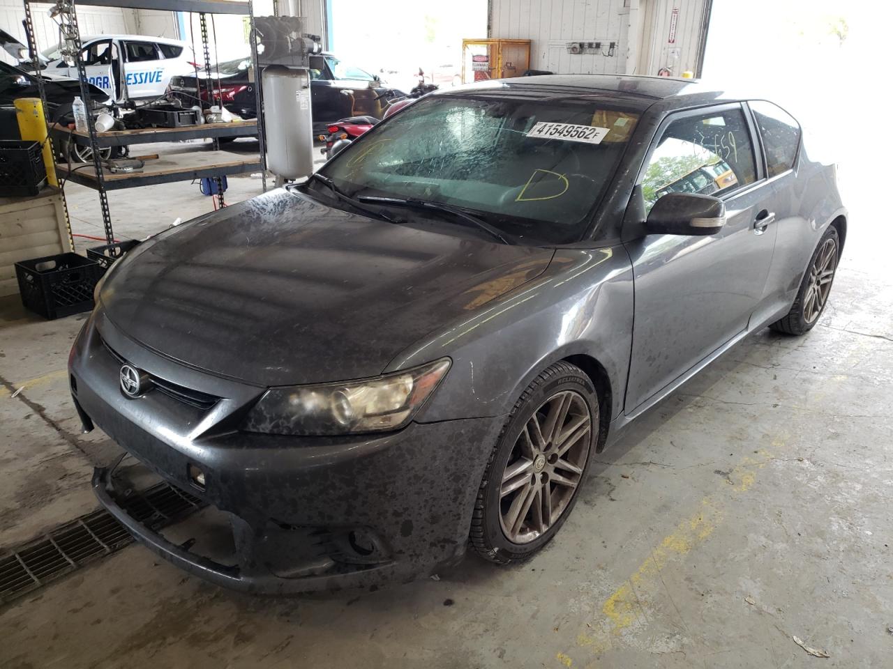Photo 2 from auction – 2011 TOYOTA SCION TC with VIN JTKJF5C79B3010948