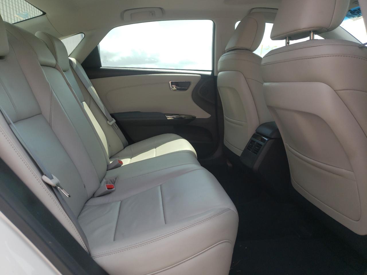Photo 6 from auction – 2013 TOYOTA AVALON HYB with VIN 4T1BD1EBXDU004239