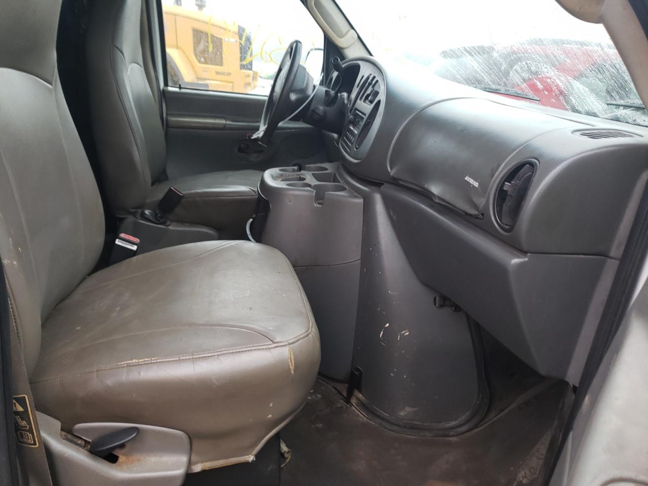 Photo 5 from auction – 2003 FORD ECONOLINE with VIN 1FTRE14W53HB07659